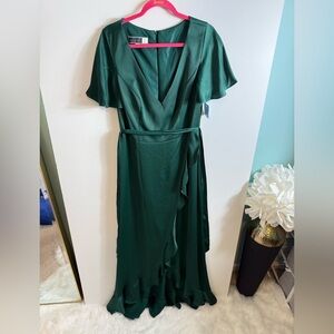 #523 DB Studio Celebrate Flutter Satin Ruffle Dress size 12 NWT